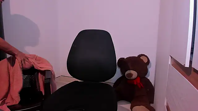Lu doll online show from 07-13-26, 06:55