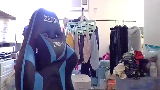 Snapshot of charlie_xdd chatting on 03-16-25, 06:53 charlie xdd online show from 03-16-25, 06:53