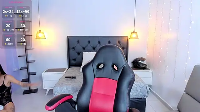 Snapshot of AMELIELEONE chatting on 01-28-25, 11:17 AMELIELEONE online show from 01-28-25, 11:17