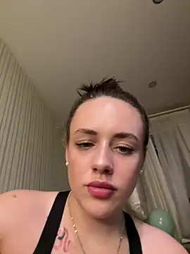 Lisaaan online show from 01-09-25, 03:12