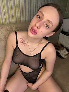 Lisaaan online show from 03-16-25, 07:06