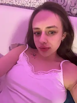 Lisaaan online show from 10-25-25, 07:08