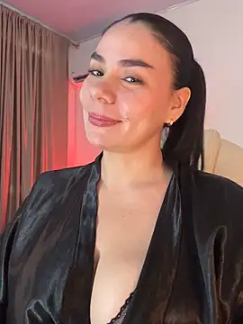 Snapshot of MeganDupont chatting on 05-02-26, 02:33 MeganDupont online show from 05-02-26, 02:33