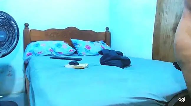 Snapshot of cositarrica_xxx chatting on 02-27-25, 11:48 cositarrica xxx online show from 02-27-25, 11:48