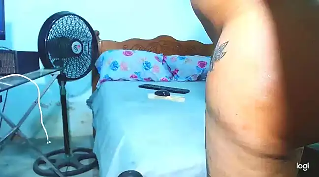 Snapshot of cositarrica_xxx chatting on 03-06-25, 02:18 cositarrica xxx online show from 03-06-25, 02:18