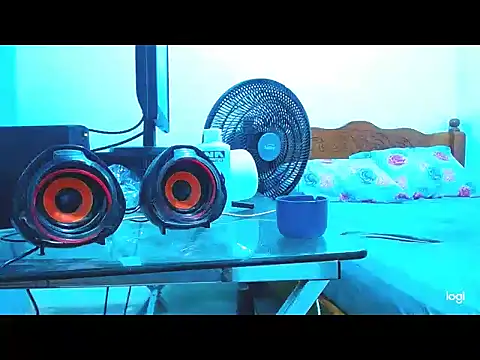 Snapshot of cositarrica_xxx chatting on 03-17-25, 09:34 cositarrica xxx online show from 03-17-25, 09:34