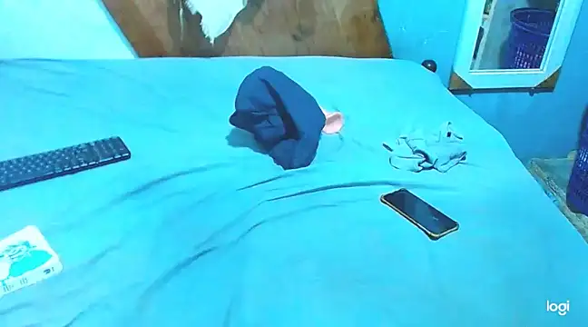 Snapshot of cositarrica_xxx chatting on 03-22-25, 01:00 cositarrica xxx online show from 03-22-25, 01:00