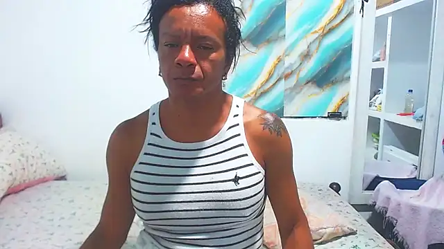 Snapshot of cositarrica_xxx chatting on 05-21-26, 12:56 cositarrica xxx online show from 05-21-26, 12:56