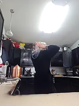 ScarletCallings420 online show from 12-20-24, 09:28