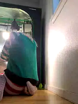 ScarletCallings420 online show from 02-25-25, 05:47