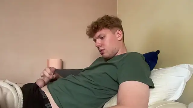 Snapshot of sexybooii6968 chatting on 07-18-26, 02:32 sexybooii6968 online show from 07-18-26, 02:32