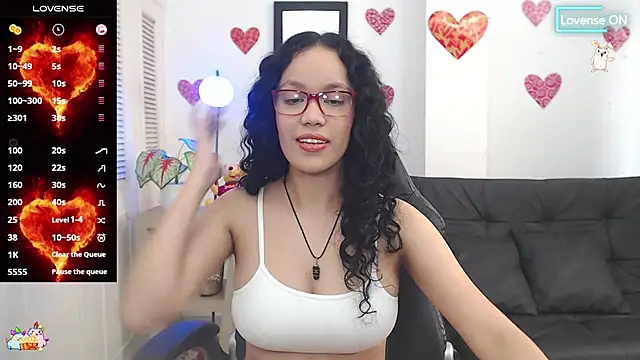 Snapshot of ferija_05 chatting on 02-06-25, 07:40 ferija 05 online show from 02-06-25, 07:40