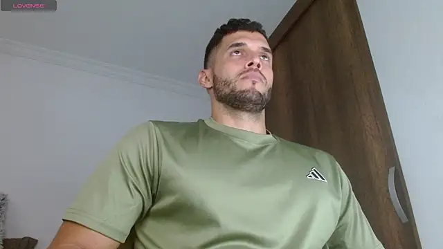 Snapshot of Noah_jhonsonn chatting on 09-29-25, 09:52 Noah jhonsonn online show from 09-29-25, 09:52