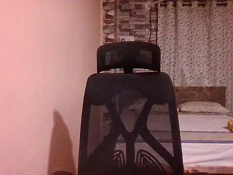 Pinky 4 online show from 09-28-25, 02:22