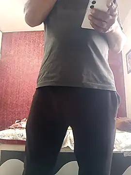 Snapshot of hornydick4you chatting on 02-27-25, 06:18 hornydick4you online show from 02-27-25, 06:18