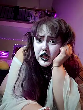 Snapshot of Cutegothcrybabyx chatting on 09-21-25, 01:29 Cutegothcrybabyx online show from 09-21-25, 01:29