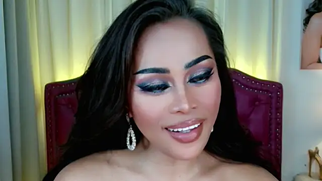 Snapshot of DreamLADYBOY chatting on 06-22-26, 03:25 DreamLADYBOY online show from 06-22-26, 03:25