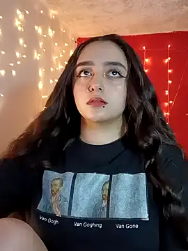 Snapshot of IvonneT chatting on 12-02-24, 10:56 IvonneT online show from 12-02-24, 10:56