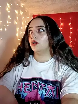 Snapshot of IvonneT chatting on 12-05-24, 11:40 IvonneT online show from 12-05-24, 11:40