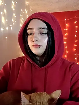 Snapshot of IvonneT chatting on 03-05-25, 07:16 IvonneT online show from 03-05-25, 07:16