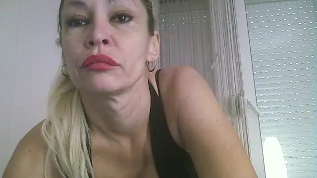 Snapshot of EvaaMina chatting on 12-09-24, 11:15 EvaaMina online show from 12-09-24, 11:15