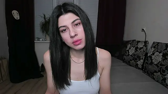 MolagAnna online show from 12-21-24, 06:02