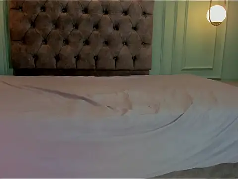 Snapshot of kathe_hot chatting on 12-13-24, 04:11 kathe hot online show from 12-13-24, 04:11