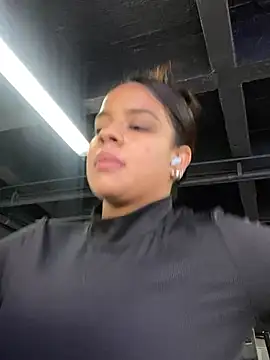 trianawhite online show from 02-24-25, 08:03