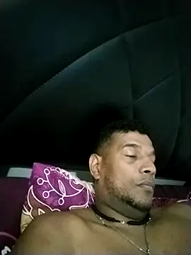 chocolatico1982 online show from 11-10-25, 02:54