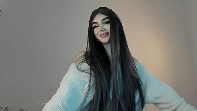 Snapshot of sweetest_bella chatting on 03-09-25, 10:30 sweetest bella online show from 03-09-25, 10:30