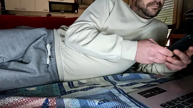 Snapshot of Lucas1andOnly4Girl chatting on 01-13-25, 12:24 Lucas1andOnly4Girl online show from 01-13-25, 12:24