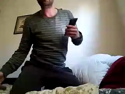 Snapshot of Lucas1andOnly4Girl chatting on 02-04-25, 02:53 Lucas1andOnly4Girl online show from 02-04-25, 02:53