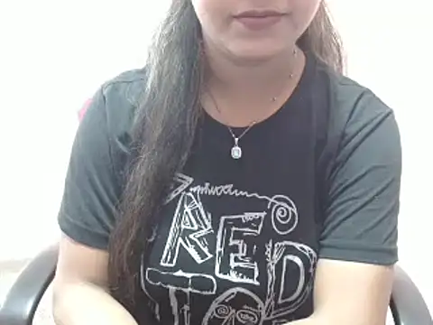 LovingPihu online show from 03-11-25, 04:43