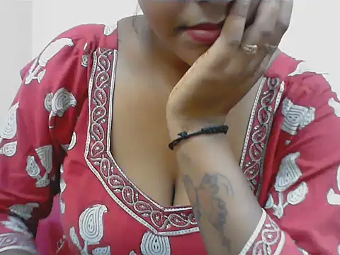 LovingPihu online show from 07-14-26, 10:21