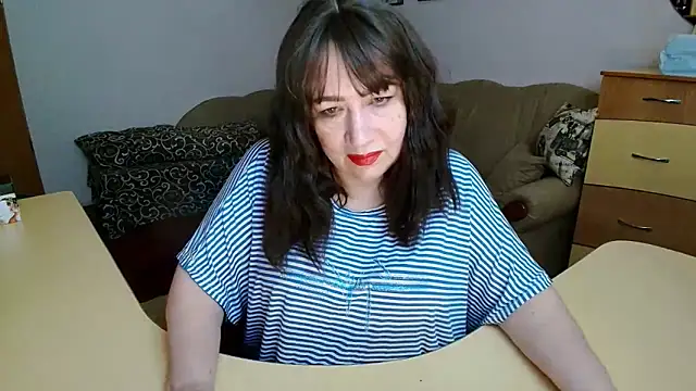 Lucretia Goldi  online show from 03-31-26, 10:10