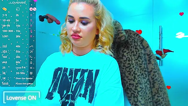 Snapshot of sassy_madeline chatting on 12-14-24, 07:36 sassy madeline online show from 12-14-24, 07:36