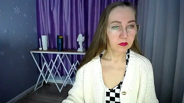 Snapshot of queen_a_n_i chatting on 03-05-25, 09:27 queen a n i online show from 03-05-25, 09:27