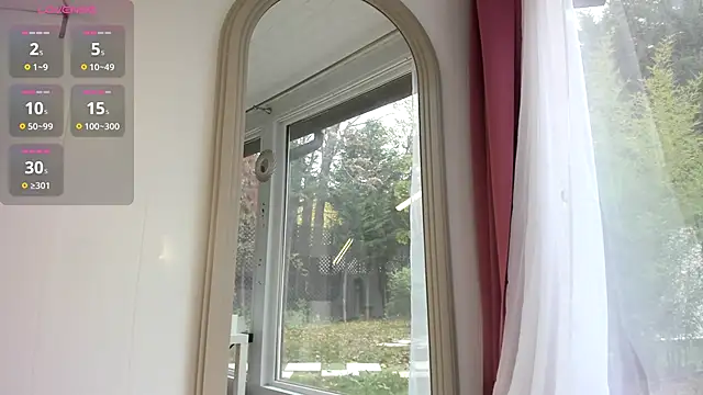 Snapshot of Naila18 chatting on 10-26-25, 09:15 Naila18 online show from 10-26-25, 09:15