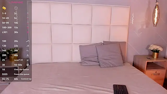 Snapshot of kem_hott chatting on 03-17-25, 03:57 kem hott online show from 03-17-25, 03:57