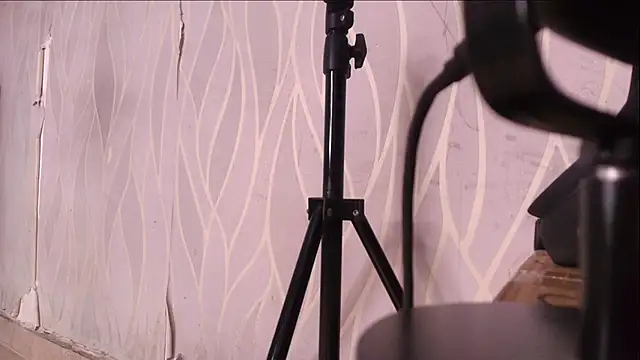 Snapshot of lay_navas chatting on 11-10-25, 07:13 lay navas online show from 11-10-25, 07:13