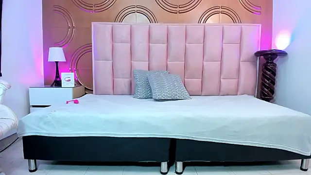 Snapshot of valeriaa19 chatting on 03-13-25, 05:22 valeriaa19 online show from 03-13-25, 05:22