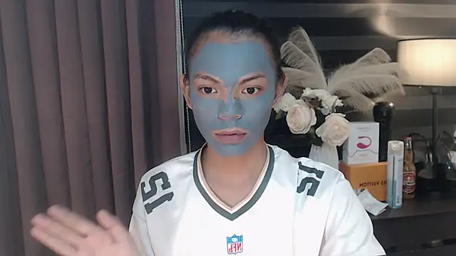 Snapshot of HugecockAlexa chatting on 09-18-25, 09:00 HugecockAlexa online show from 09-18-25, 09:00