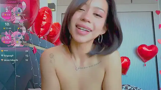 Mia Tin online show from 02-21-25, 09:34