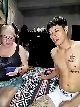 Snapshot of Sexytaty2022 chatting on 12-03-24, 11:11 Sexytaty2022 online show from 12-03-24, 11:11