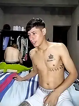 Snapshot of Sexytaty2022 chatting on 02-07-25, 01:01 Sexytaty2022 online show from 02-07-25, 01:01