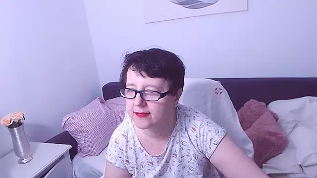 Snapshot of ChristaRose chatting on 10-24-25, 08:49 ChristaRose online show from 10-24-25, 08:49