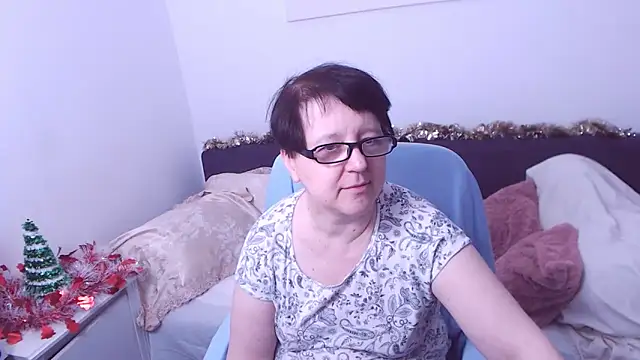 ChristaRose online show from 12-13-25, 08:04