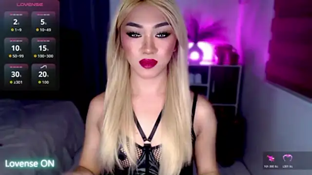 Local Hoelyx online show from 12-20-25, 03:41