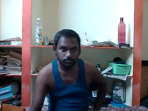 Snapshot of Slavebottombdsm09 chatting on 03-18-25, 06:03 Slavebottombdsm09 online show from 03-18-25, 06:03