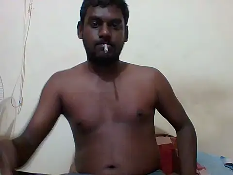 Snapshot of Slavebottombdsm09 chatting on 10-18-25, 04:08 Slavebottombdsm09 online show from 10-18-25, 04:08